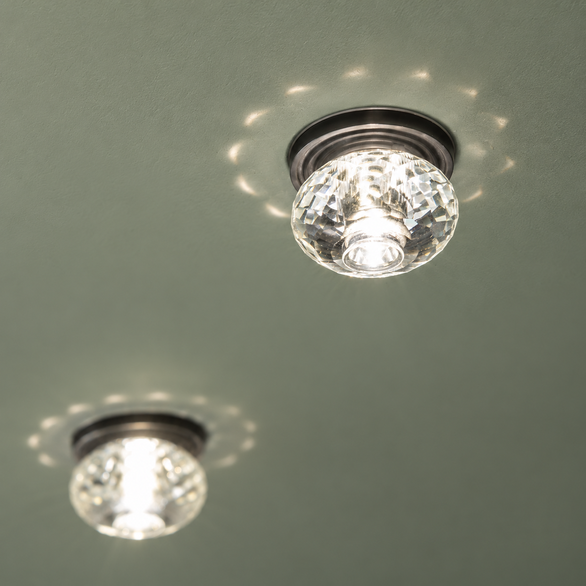 MOGHUL recessed